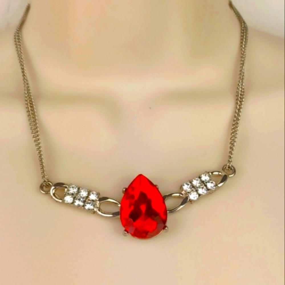 Vibrant Ruby Red Faceted Glass Jewel Rhinestone Silver Tone Choker Necklace - Picture 12 of 12